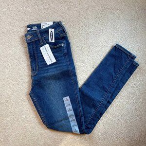 NWT Old Navy skinny jeans, Size 4
